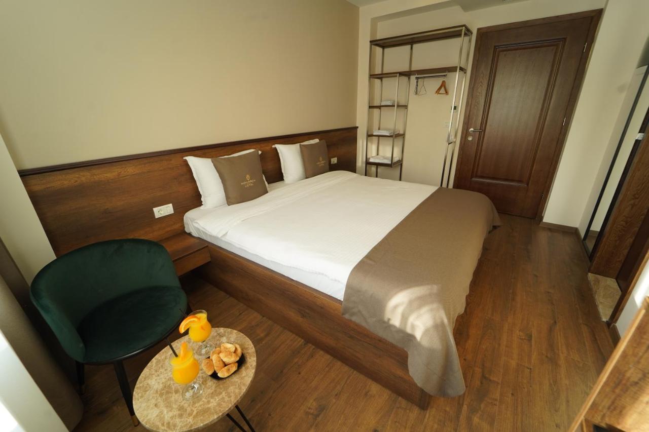 Monarch Hotel Prizren Exterior foto