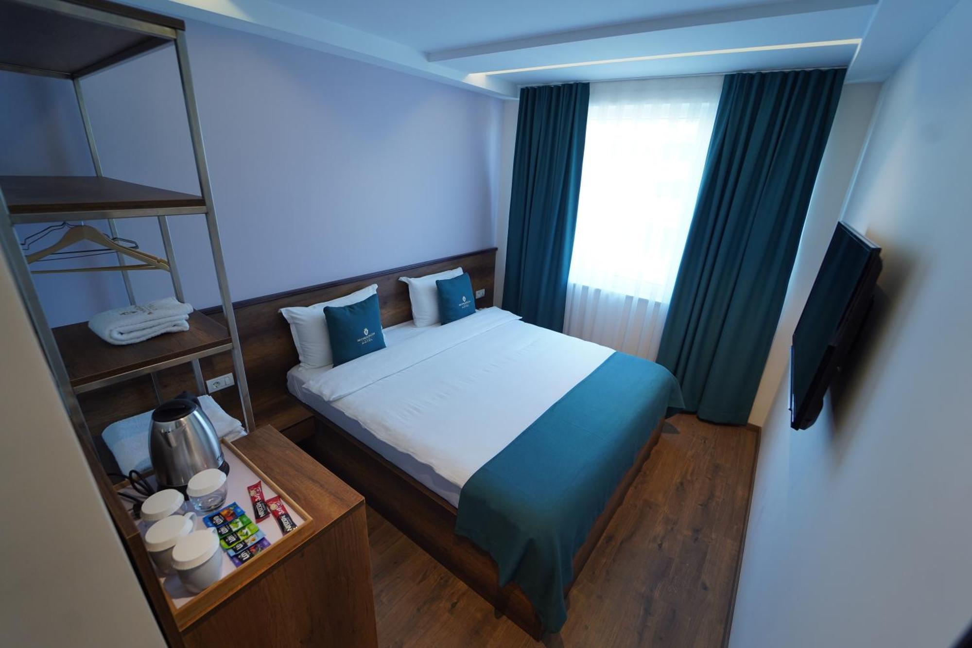 Monarch Hotel Prizren Exterior foto