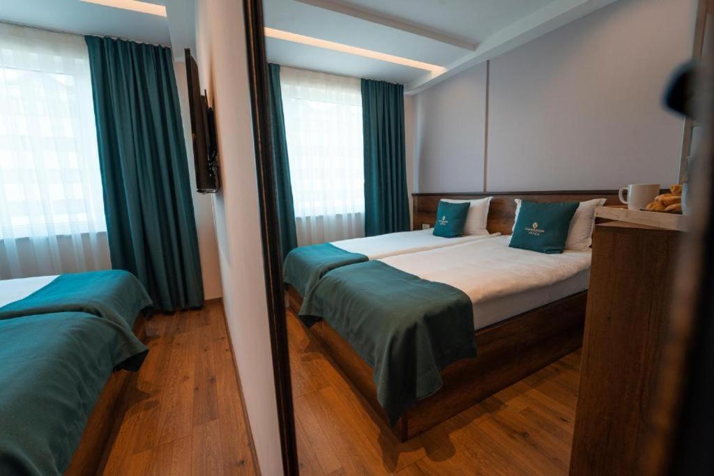 Monarch Hotel Prizren Exterior foto